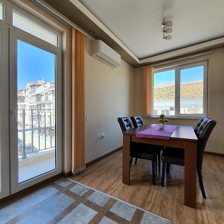 High Esteta Grand Appartamento Burgas Esterno foto