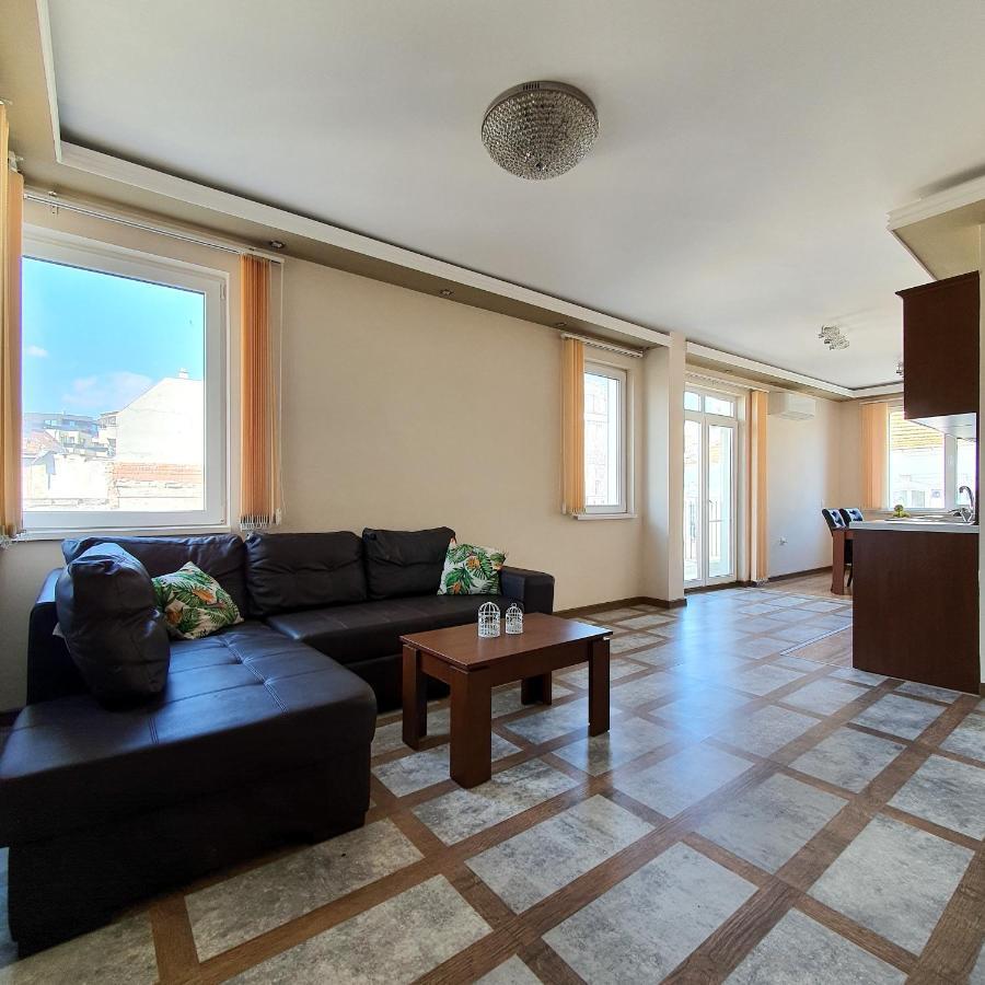 High Esteta Grand Appartamento Burgas Esterno foto